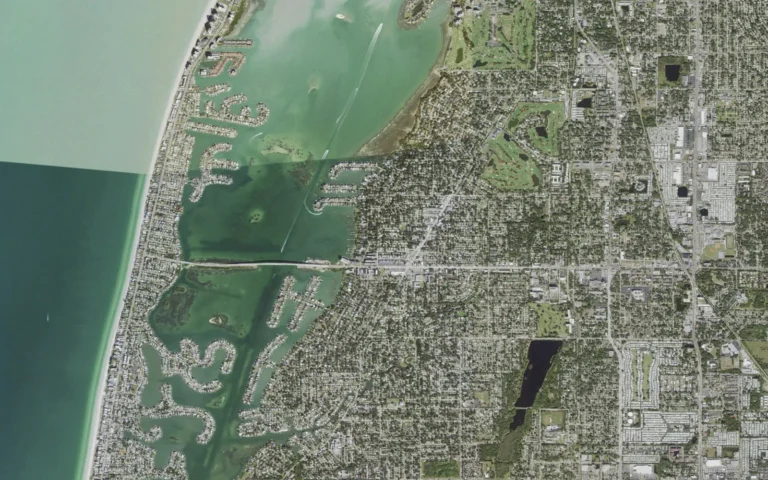 Aerial view centered on Belleair Bluffs, Florida