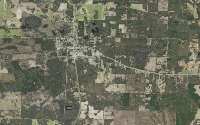 Aerial view centered on Cottondale, Florida