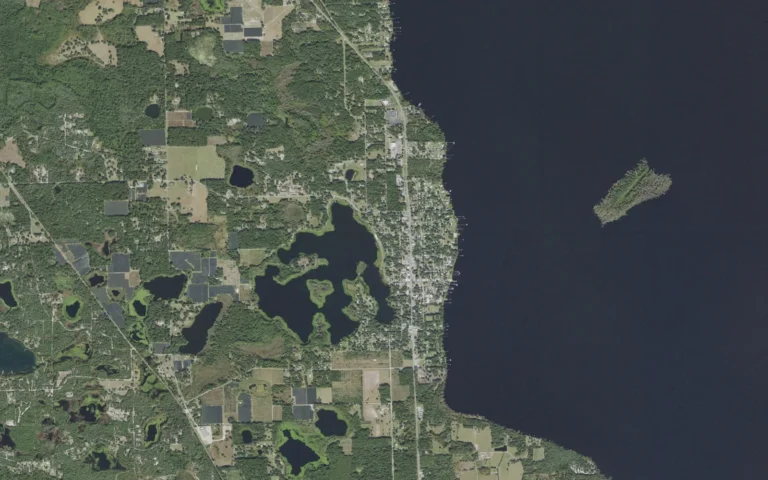 Aerial view centered on Crescent City, Florida