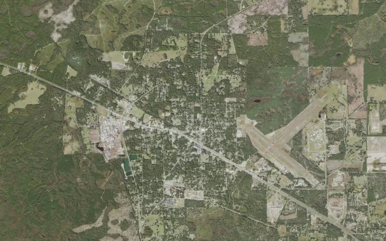 Aerial view centered on Cross City, Florida