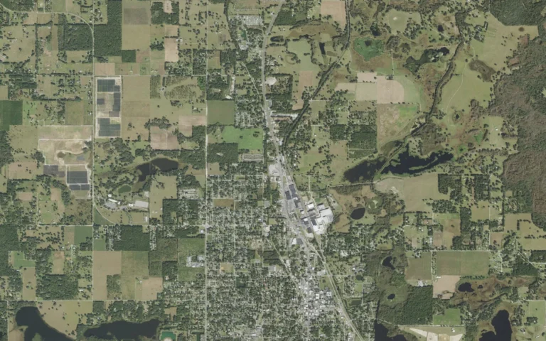 Aerial view centered on Dade City North, Florida