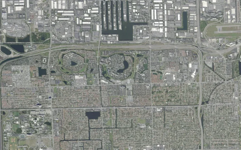 Aerial view centered on Fountainebleau, Florida