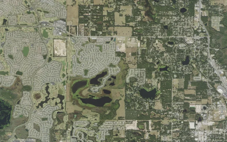 Aerial view centered on Fruitland Park, Florida