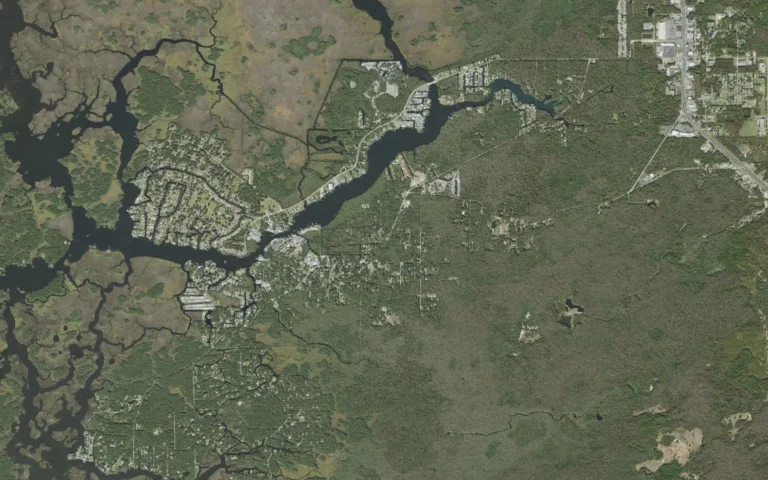 Aerial view centered on Homosassa, Florida