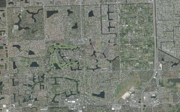 Aerial view centered on Kendale Lakes, Florida