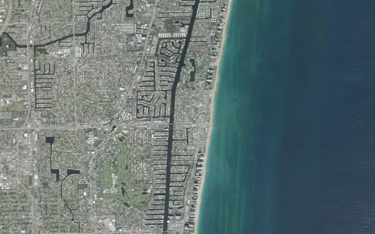 Aerial view centered on Lauderdale-by-the-Sea, Florida