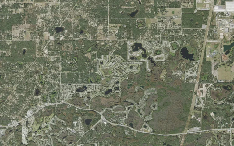 Aerial view centered on Meadow Oaks, Florida