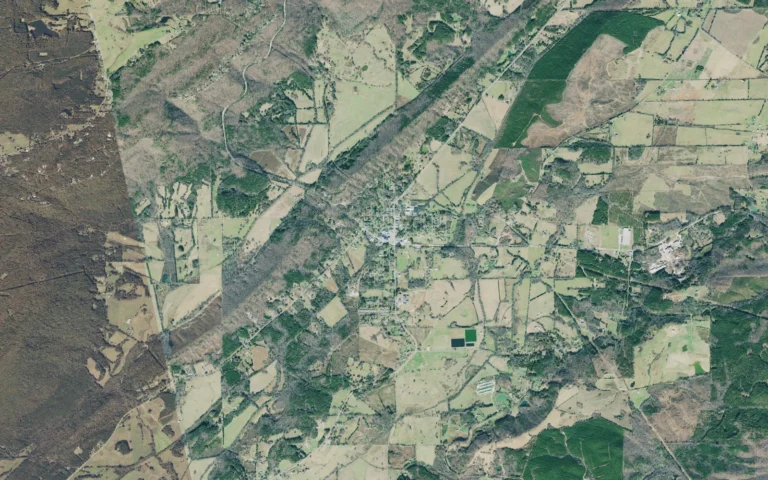 Aerial view centered on Menlo, Georgia