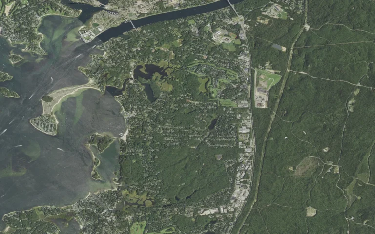 Aerial view centered on Monument Beach, Massachusetts