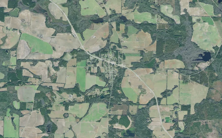 Aerial view centered on Morven, Georgia