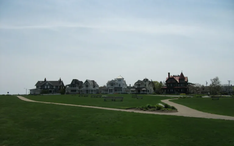 Oak Bluffs, Massachusetts community view