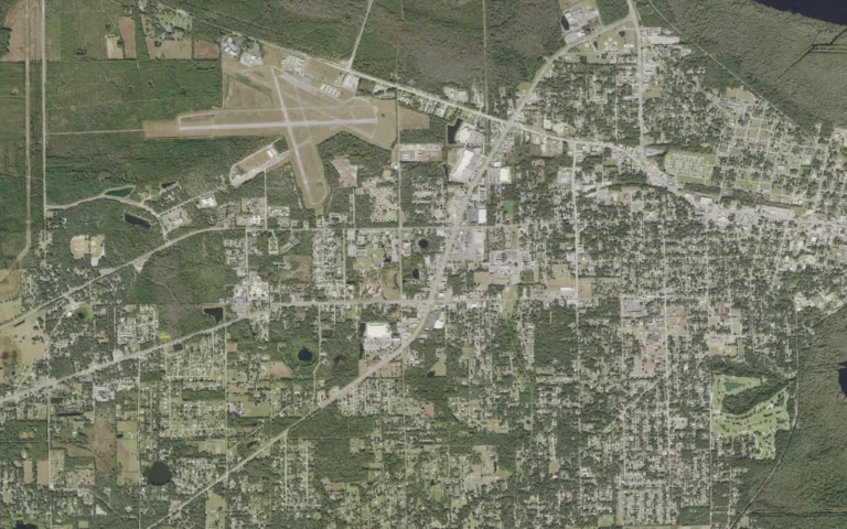 Aerial view centered on Palatka, Florida