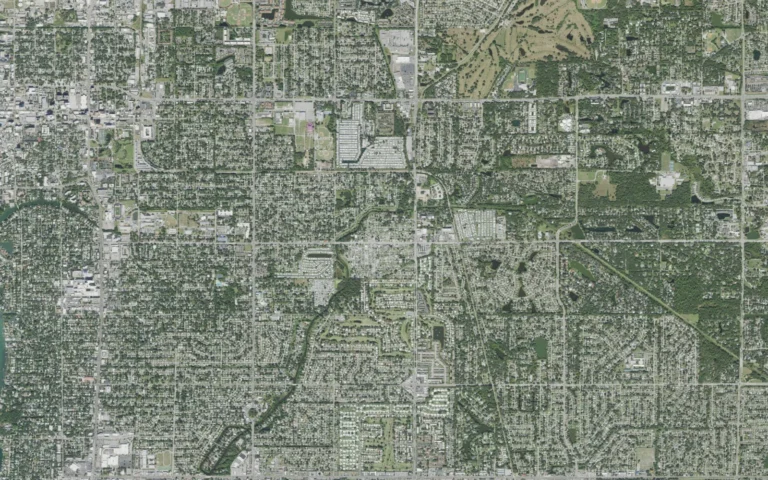 Aerial view centered on Pinecraft, Florida