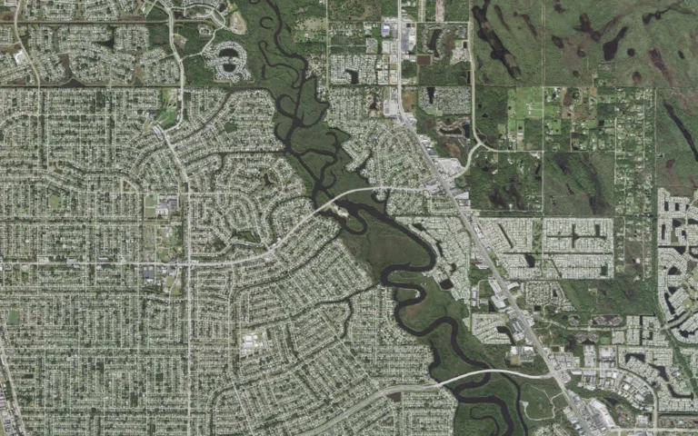 Aerial view centered on River Park, Florida