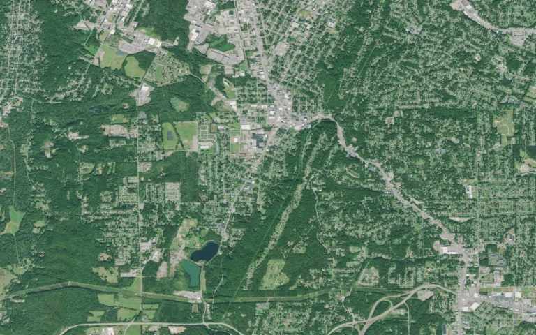 Aerial view centered on Rossville, Georgia