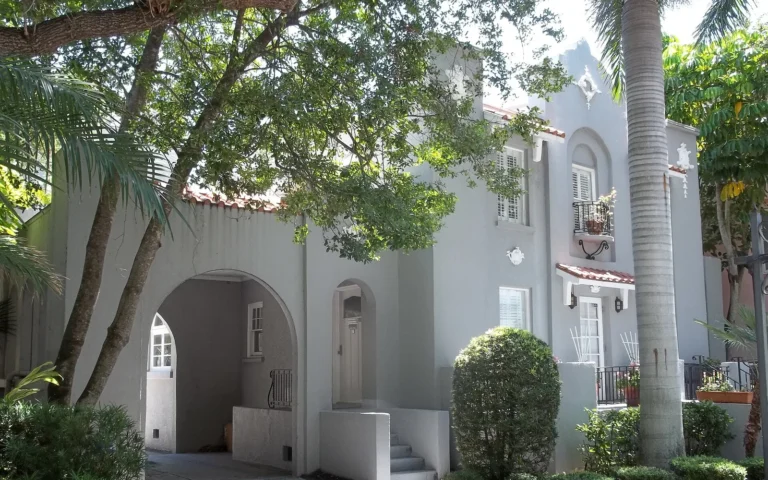 Sarasota, FL community scene