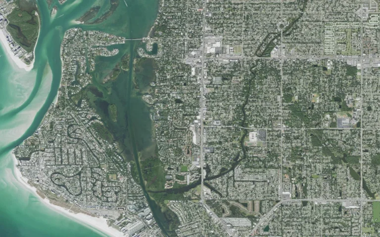 Aerial view centered on South Sarasota, Florida