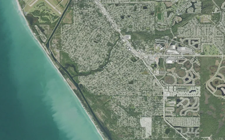 Aerial view centered on South Venice, Florida