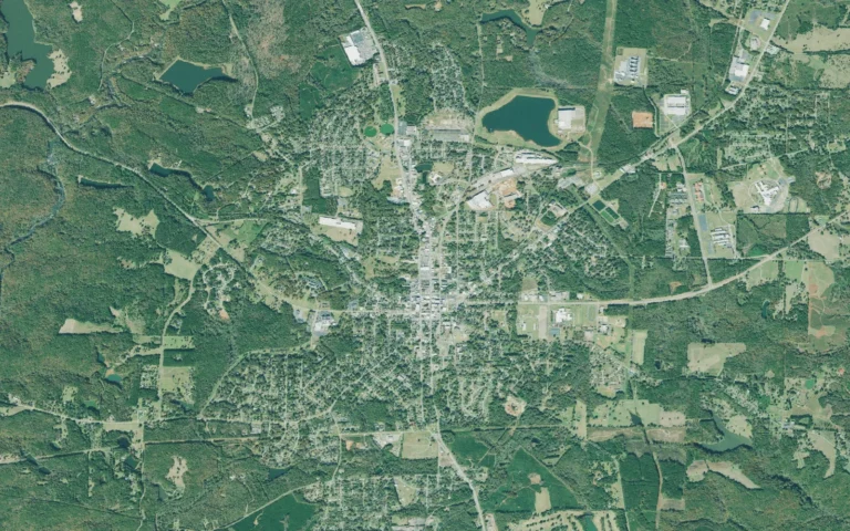 Aerial view centered on Thomaston, Georgia