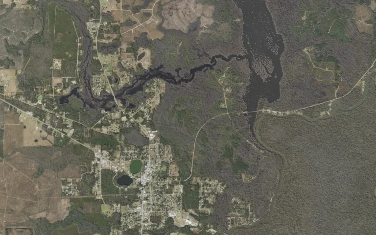 Aerial view centered on Wewahitchka, Florida