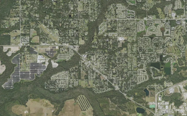 Aerial view centered on Willow Oak, Florida